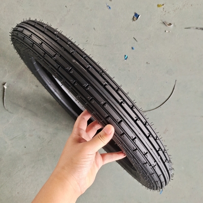 2.75-18 ブチル内管 モーターサイクルのタイヤの必須部品