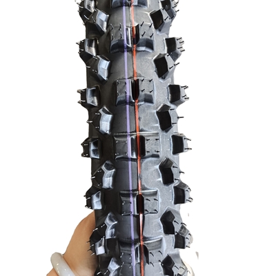 3.00-18 モーターサイクルのタイヤケース 優れた設計と機能性