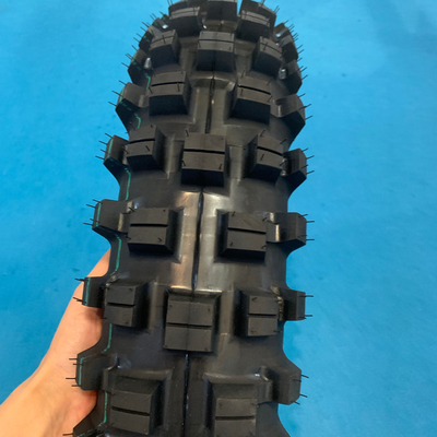 35%~55%ゴム含有 アフリカ市場 モーターサイクルのタイヤ 120/90 18 スーパーソフトタイヤ