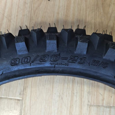 OEM 対応 90/90-21 超柔らか・中柔らかいタイヤ 優れたゴム含有量