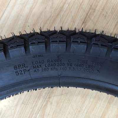 製品 3.00-18 自動車用チューブレスタイヤ