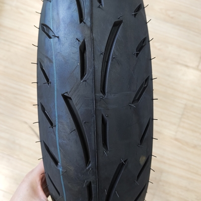 自然ゴム製のオートバイタイヤ 130/70-17