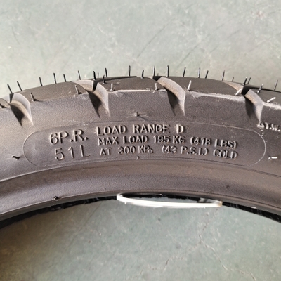 南米市場 90/90-18 異なるスタイルと3.6kgの重さのモーターサイクルの後輪