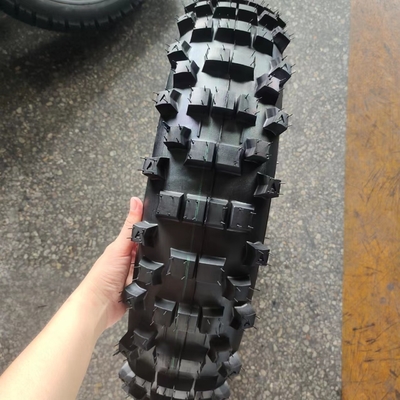 140/80-18 客の要求に適した柔らかいバイクタイヤ