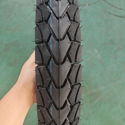黒 350-18 モーターサイクルのタイヤとインナーチューブ