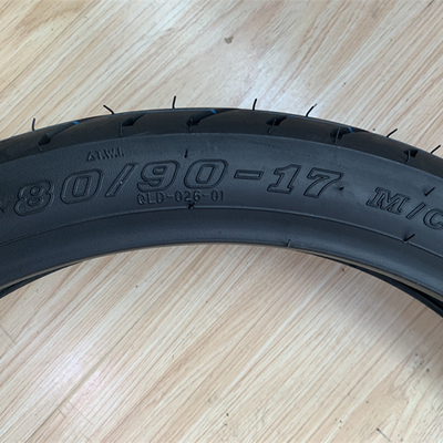 35%~55% ゴム含有 アフリカ市場 モーターサイクルのタイヤ 80/90-17 パーツ アクセサリー