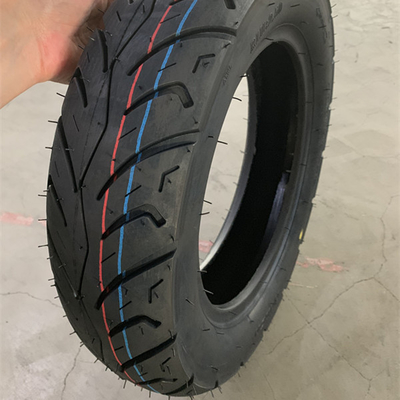 20000 KM ワークライフ モーターサイクルのタイヤ 100 90 10 デザインと耐久性のある材料