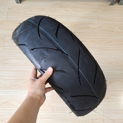 タイヤカッシング モーターサイクルのタイヤ 180/55-17 190/55-17 清水港の荷乗用