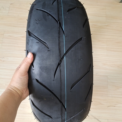 タイヤカッシング モーターサイクルのタイヤ 180/55-17 190/55-17 清水港の荷乗用