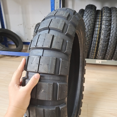 自然ゴムモーターサイクルのタイヤ 15070B18 最適な性能