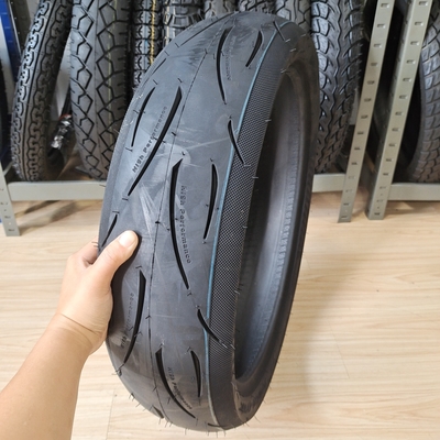 天然ゴム鋼ナイロン140/60-17 プロモーターサイクルのタイヤ 青島