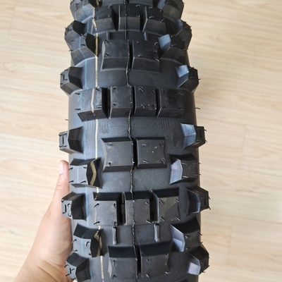 6PR/8PR プライスレーティング ブラック・チューブレスバイクタイヤ 140/80-18 140/80/18 ロシア市場向け