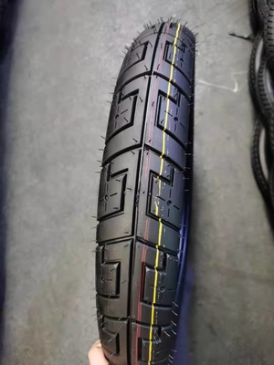 90/90-18 ナイジェリア市場向けモーターサイクルのチューブレス・ダブル・スポーツタイヤ 配達時間 25-30日