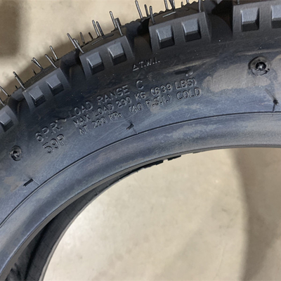 直接供給 110/90-16 モーターサイクルのタイヤ 20000 KM の使用寿命