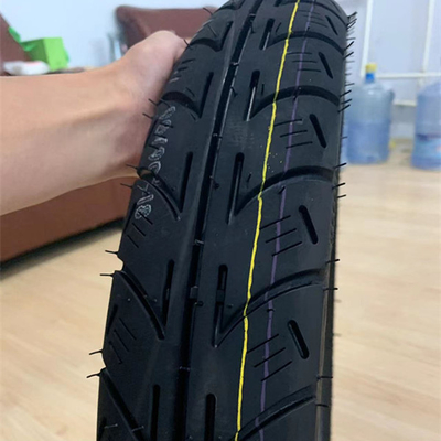 90/90-18 タイヤサイズ モーターサイクルのタイヤとカッシングで究極のパフォーマンスを体験