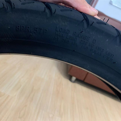 90/90-18 タイヤサイズ モーターサイクルのタイヤとカッシングで究極のパフォーマンスを体験