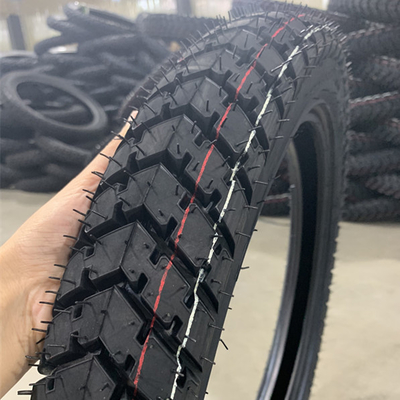 高容量 17 インチ 中国のバイクタイヤ 10.5 張力強さ