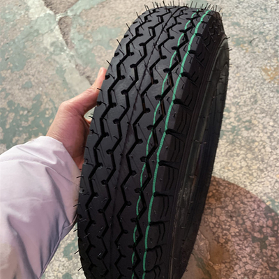 バジャージュ・トライホイール・パイヌ 青島港 荷乗 4.00-8 モーターサイクルのタイヤ管