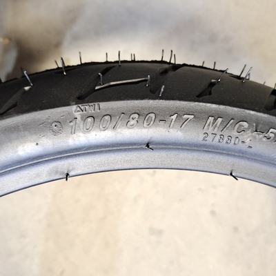 自然ゴム鋼ナイロンチューブレスタイヤケース バイク用 100/80-17 6PR タイヤ