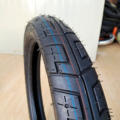 90/90-18 OEM用の黒ゴム丸型オートバイタイヤ 6pr/8pr Ply Rating