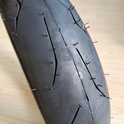 35%~55%ゴム含有量 バイクタイヤ 90/90-12 ツーホイールバイクスクーター バイクタイヤ
