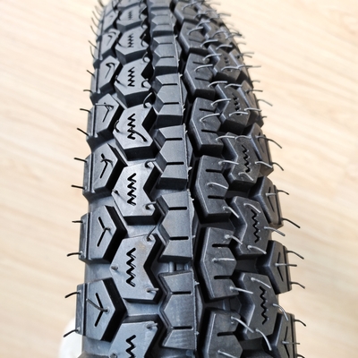 3.25-18 モーターサイクルのタイヤ 黒のチューブレスから原材料自然ゴム鋼ナイロン
