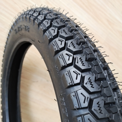 3.25-18 モーターサイクルのタイヤ 黒のチューブレスから原材料自然ゴム鋼ナイロン
