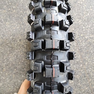 ブラック色と6PR/8PR プライスレーティングの 110/100-18 モーターサイクルのタイヤを売る