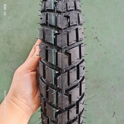 承認可能なOEMゴムモーターサイクルのタイヤ 80/100-14