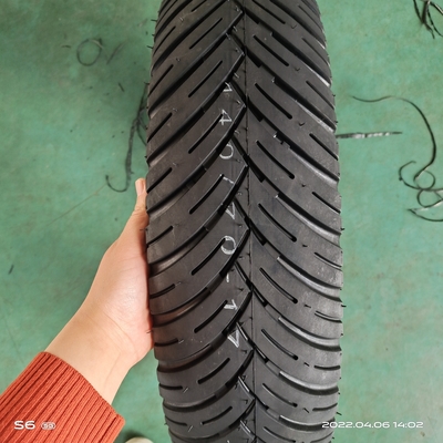 140/70-17 8 Ply Rate ブラック モーターサイクルのタイヤ 18 インチ