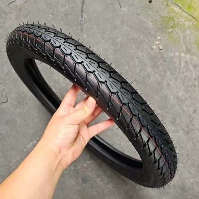 6pr/8pr Ply Rating モーターサイクルのタイヤ 70/100-17 60/100-17 TT カンボジア市場用タイヤ