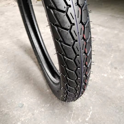 6pr/8pr Ply Rating モーターサイクルのタイヤ 70/100-17 60/100-17 TT カンボジア市場用タイヤ