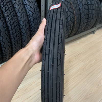 バジャージュ・ボクサー モーターサイクルのタイヤ 2.75-18 20000 KM 寿命 5000 pcs/日 生産能力