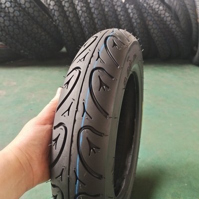 生産能力 5000 pcs/day スクーター モーターサイクルのタイヤ 3.00-10 目的 交換/修理