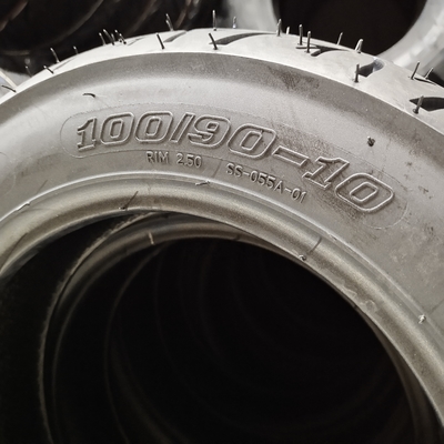 青ダオ 荷乗港 2.75-16 2.50-17 2.75-17 タイヤケース付きバイクタイヤ
