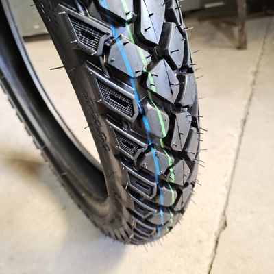 17インチ 18インチ 19インチ 21インチ モーターサイクルのタイヤ