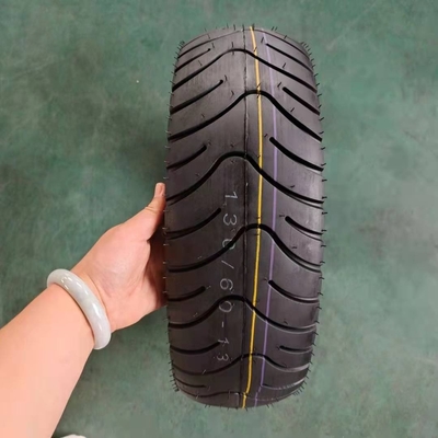 3.50-10 モーターサイクルのタイヤであなたのスクーターをローリングする 生産能力 5000 pcs / 日