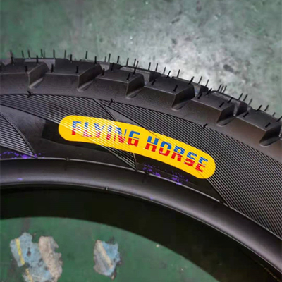 3.50-10 モーターサイクルのタイヤであなたのスクーターをローリングする 生産能力 5000 pcs / 日