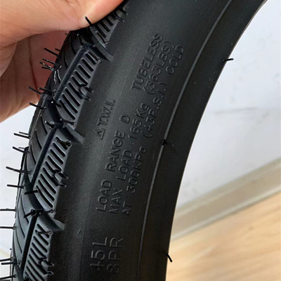 モーターサイクルのアクセサリー 17 インチタイヤケース アフリカ市場需要のために