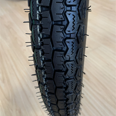青島港 荷乗 ヘルシェル 2.50-17 耐久性タイヤ用タイヤ