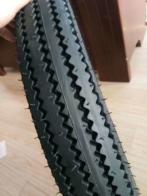 4.50-18 4.00-19 170/80-15 4.50-18 180/80-14 モーターサイクルのタイヤ