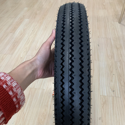 市場をリードする張力強さ 10.5 モーターサイクルのタイヤ 4.00-19 アフリカ市場向け