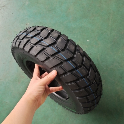 130/90-10 OEM に 受け入れ られ て 優れた 性能 を 備える ナチュラル ゴム の バイク タイヤ