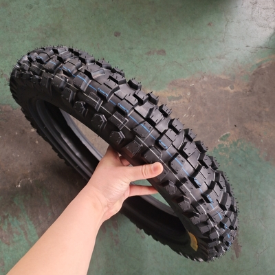 黒色4.10-18 8PR チューブレスバイクタイヤ 35%-55%ゴム含有量 青島