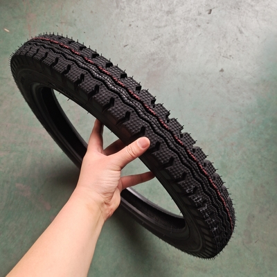 2.70-17 2.75-17 2.75-18 3.00-17 3.00-18 スチールとナイロンのチューブレスバイクタイヤ
