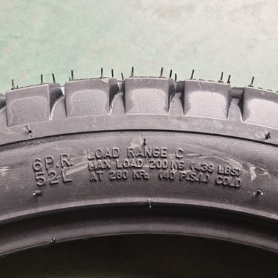 2.70-17 2.75-17 2.75-18 3.00-17 3.00-18 スチールとナイロンのチューブレスバイクタイヤ