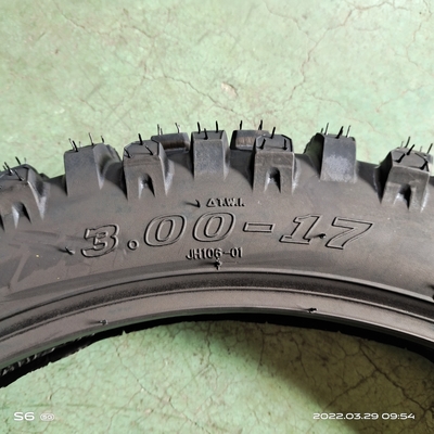供給 重荷用 トューブレス モーターサイクルのタイヤ 3.00-17 都市用タイヤ
