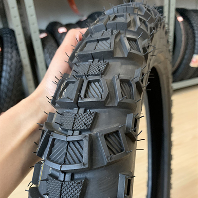 タイヤ ケース キング トライサイクルのタイヤ モーターサイクルのタイヤ 17