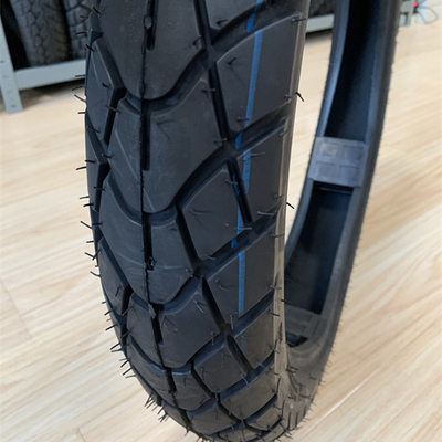 青島港 荷装 90 90 18 モーターサイクルのタイヤ 生産容量1日5000台