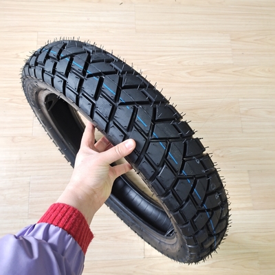 35%~55%ゴム含有量 90/90/21 モーターサイクルのタイヤ